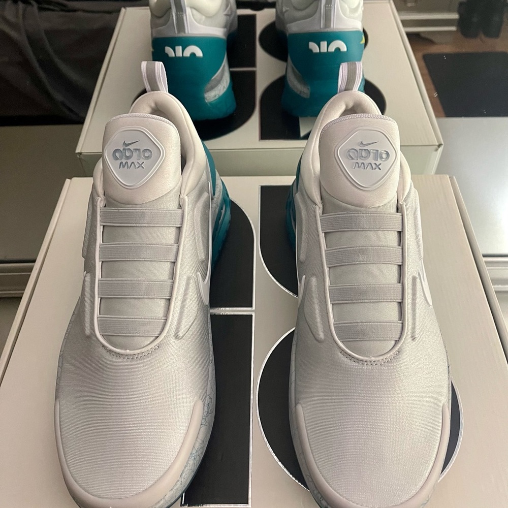Jetstream-Silver/White/Turbo Green